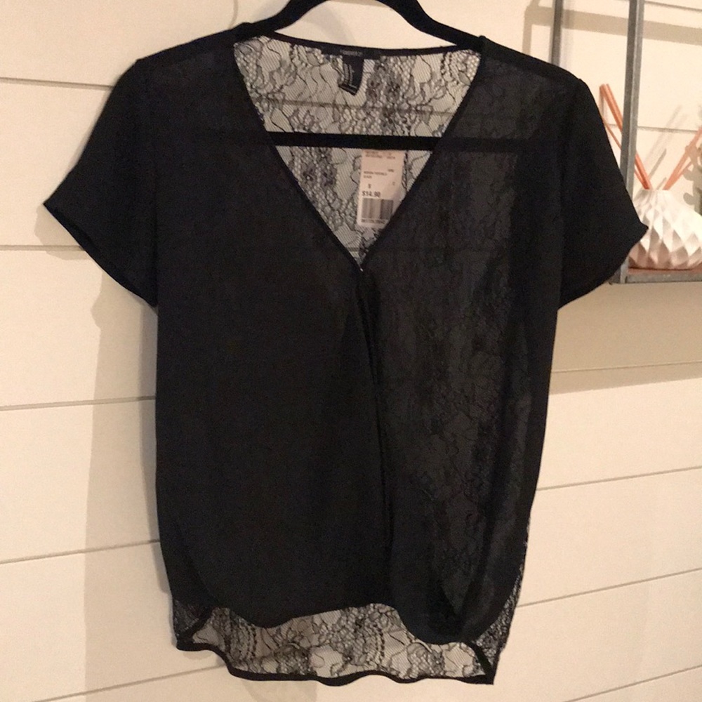 NWT F21 Black Back Lace Top w/ front snap - Small